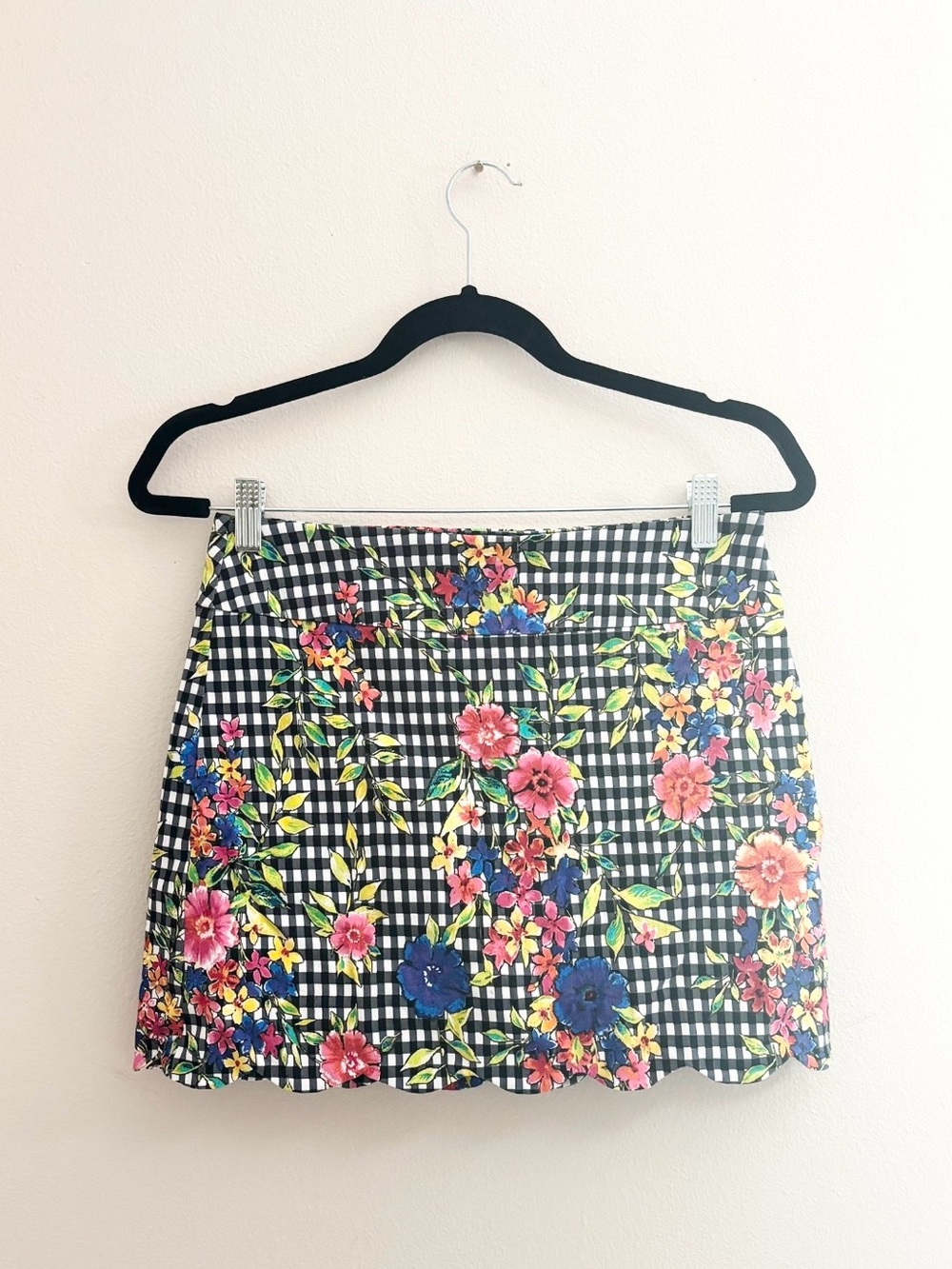 5/$15 🩷 MUST BUNDLE Attyre Black & White Gingham Mini Skirt Multicolor Floral
